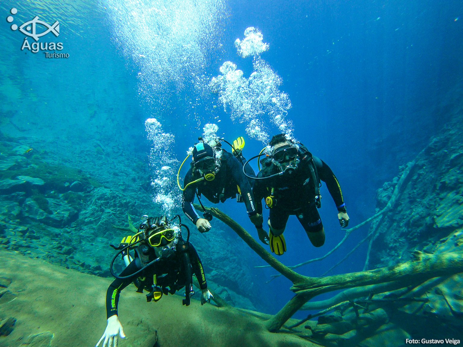 Lagoa Misteriosa Mergulho cilindro Águas Turismo